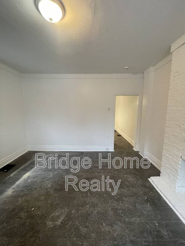 Apartment for rent at 128 S Spring Ave, Greensburg, PA 15601