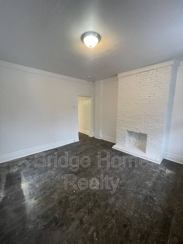 Apartment for rent at 128 S Spring Ave, Greensburg, PA 15601