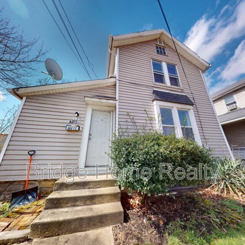 Apartment for rent at 139 N Water Ave #1, Sharon, PA 16146