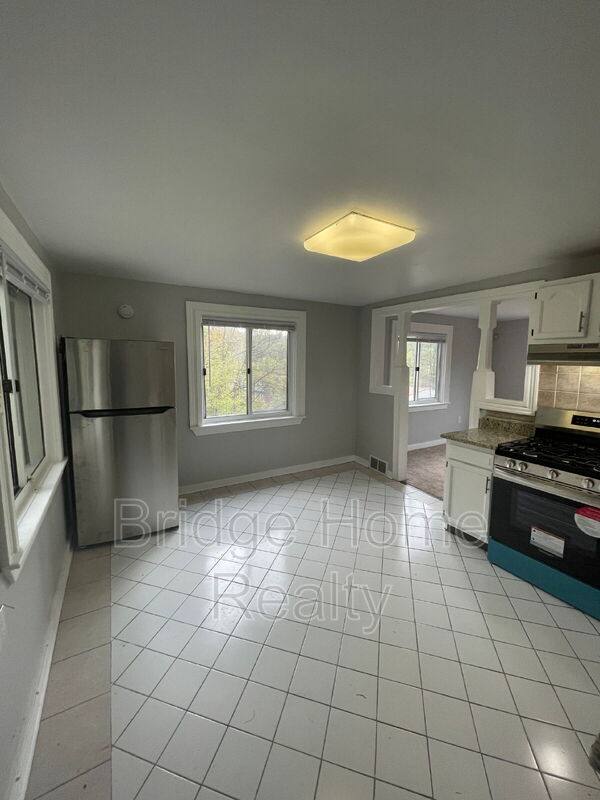Apartment for rent at 2404 S 18th St #2, Pittsburgh, PA 15203