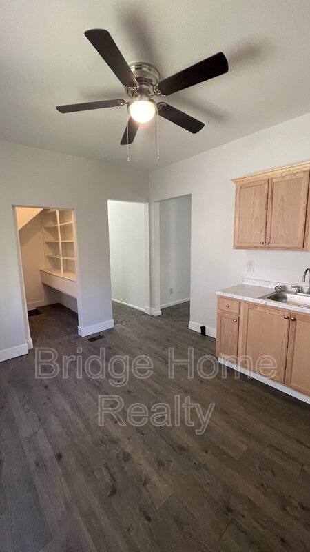 Apartment for rent at 424 W 7th Ave #2, Tarentum, PA 15084