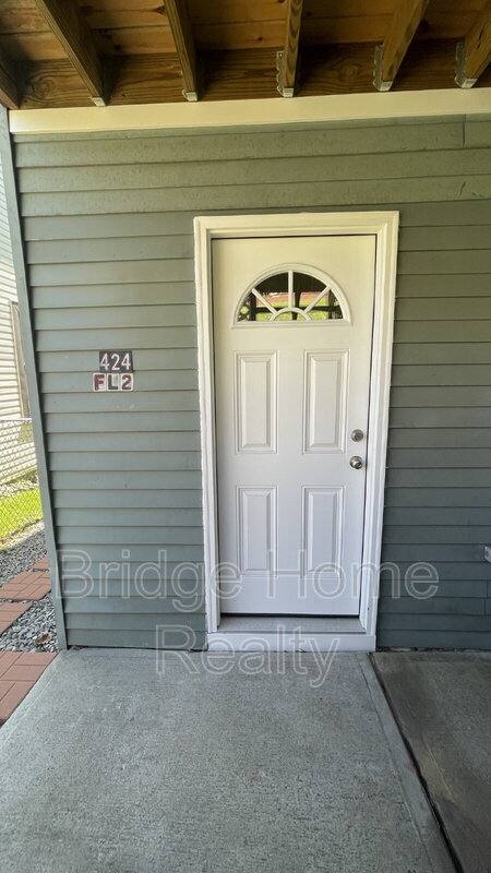 Apartment for rent at 424 W 7th Ave #2, Tarentum, PA 15084