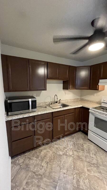 Apartment for rent at 814 Green St #2, Greensburg, PA 15601