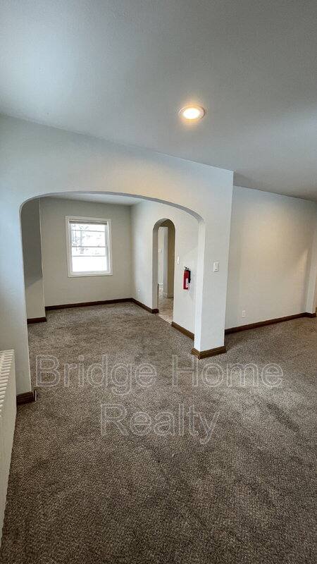 Apartment for rent at 814 Green St #2, Greensburg, PA 15601