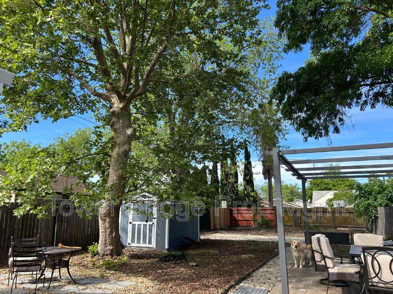House for rent at 4000 36th St, Sacramento, CA 95820
