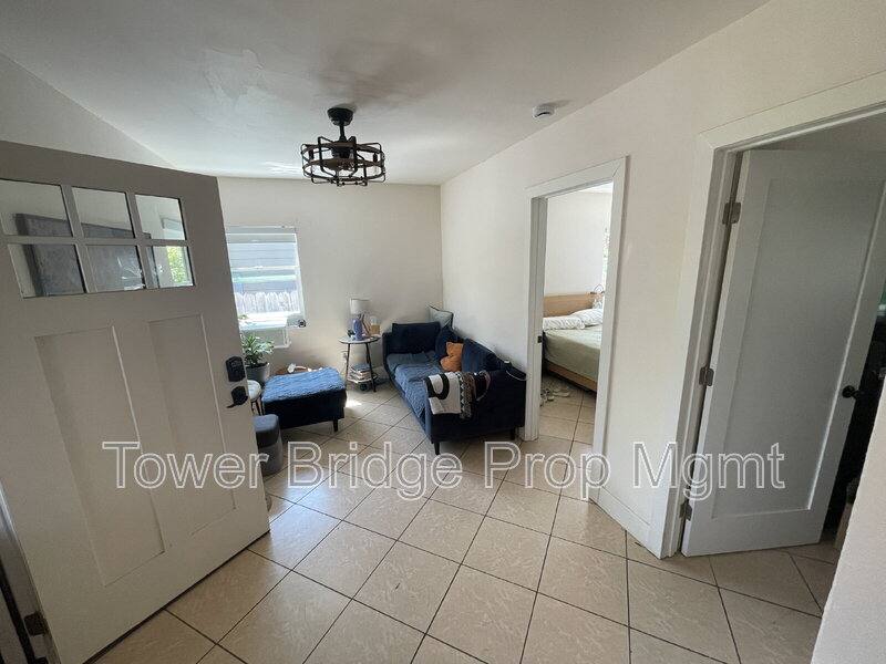 House for rent at 4000 36th St, Sacramento, CA 95820