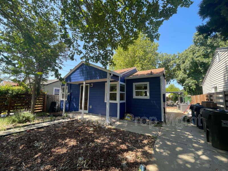 House for rent at 4000 36th St, Sacramento, CA 95820