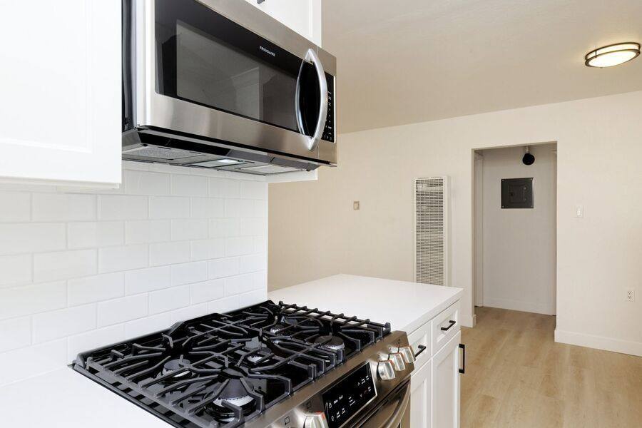 Apartment for rent at 407 Vernon St, Oakland, CA 94610