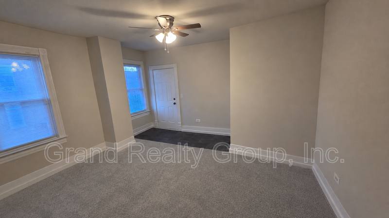 Apartment for rent at 129 Cedar Ave #2R, Lake Villa, IL 60046