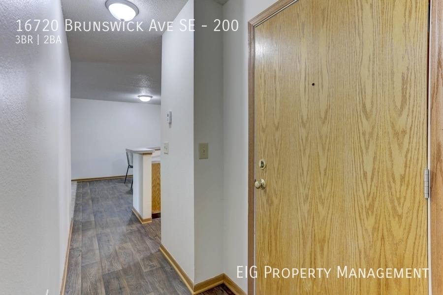 Apartment for rent at 16720 Brunswick Ave SE #200, Prior Lake, MN 55372