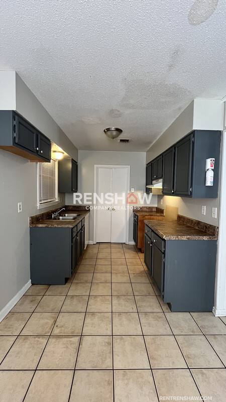 House for rent at 3278 Fox Chase Dr, Memphis, TN 38115