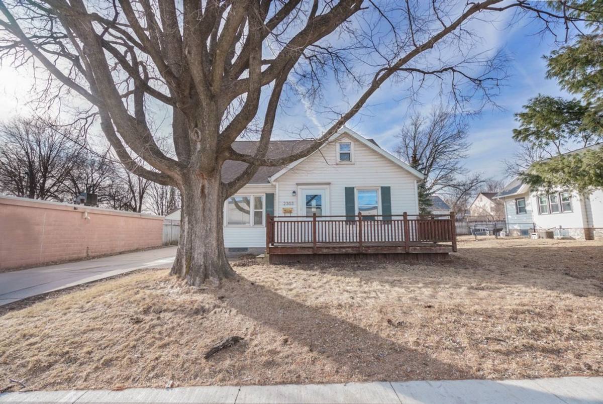 House for rent at 2303 Main St, Cedar Falls, IA 50613
