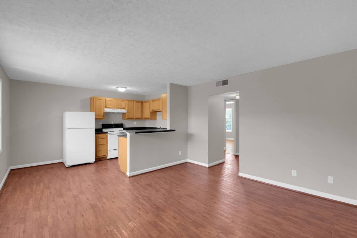 Apartment for rent at 4200 Medallion Court, Louisville, KY 40219