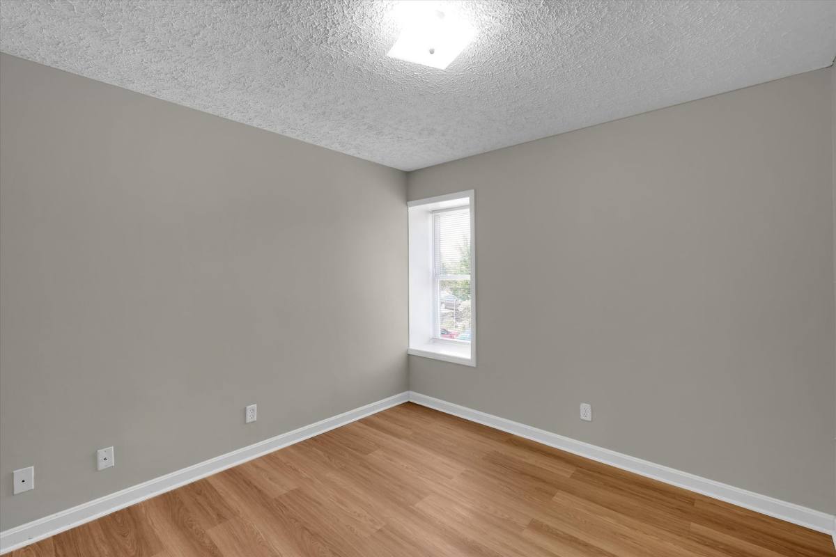 Apartment for rent at 4200 Medallion Court, Louisville, KY 40219