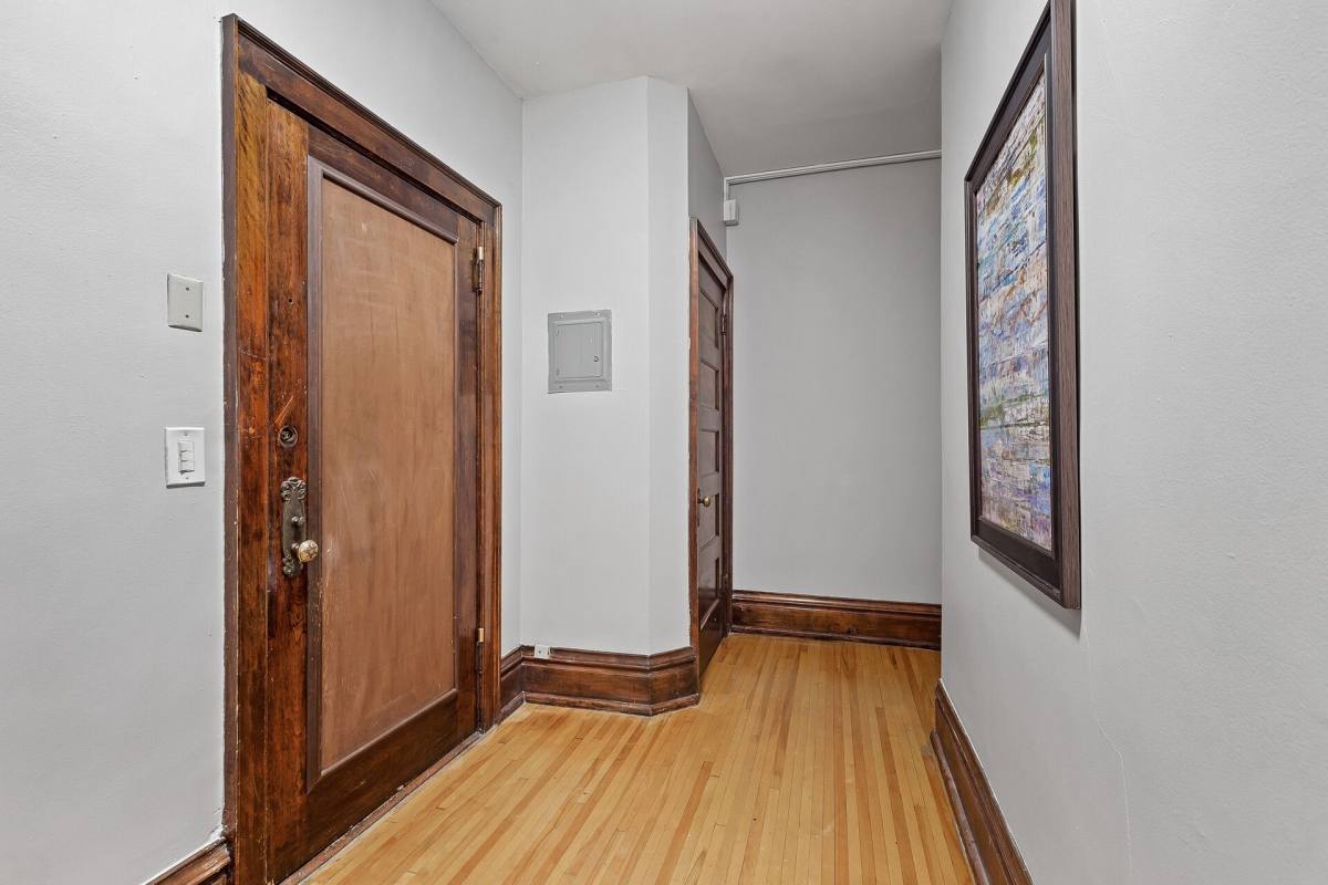 Apartment for rent at 32 Spruce Place, Minneapolis, MN 55403