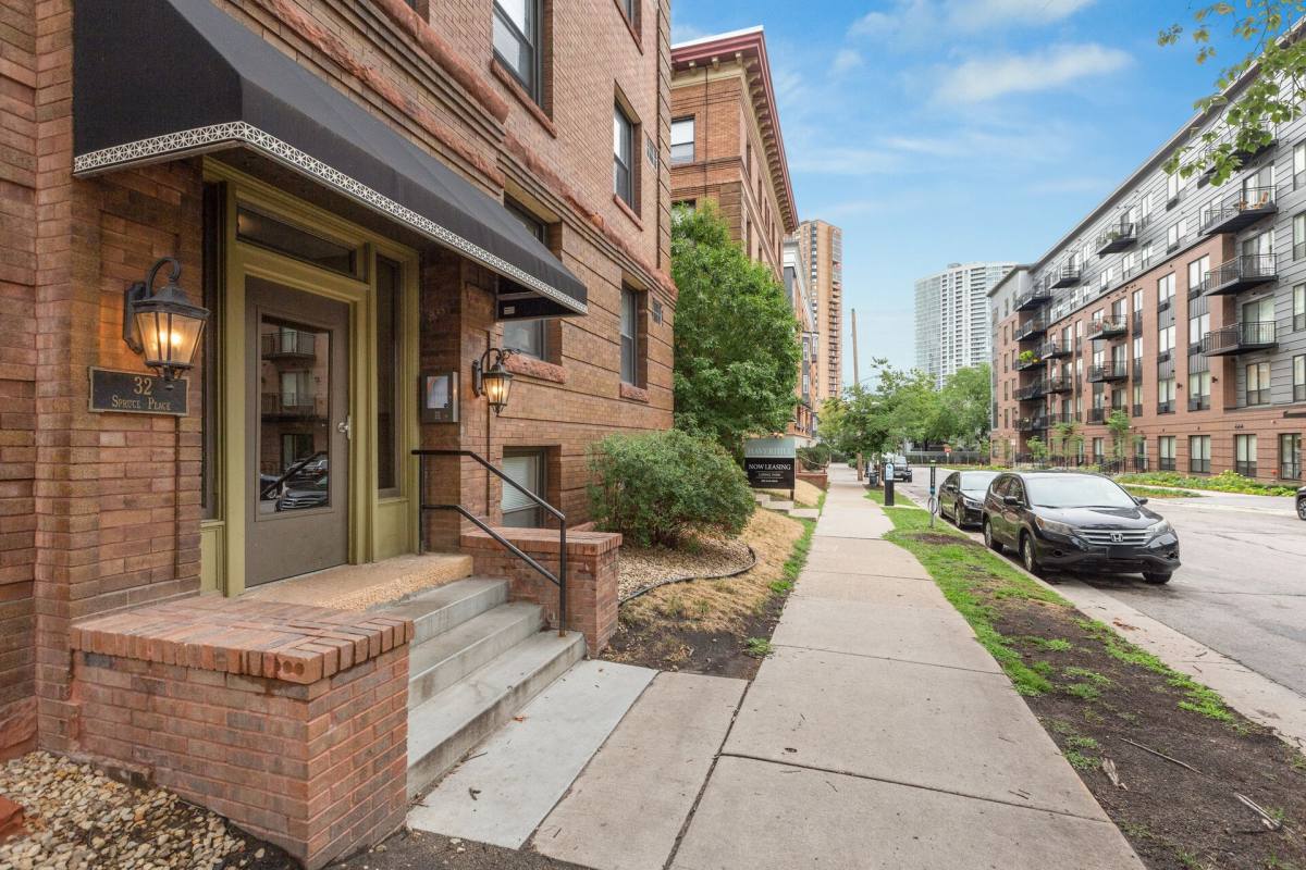 Apartment for rent at 32 Spruce Place, Minneapolis, MN 55403