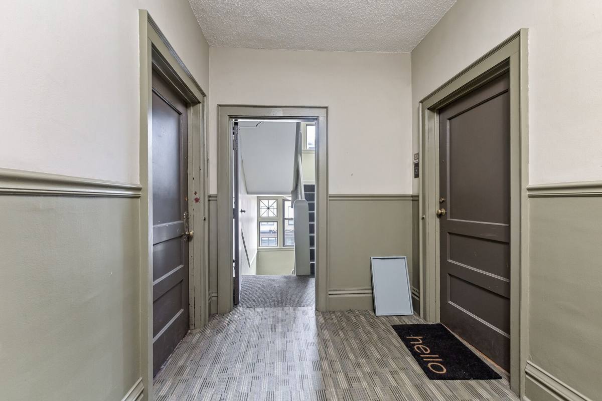 Apartment for rent at 32 Spruce Place, Minneapolis, MN 55403