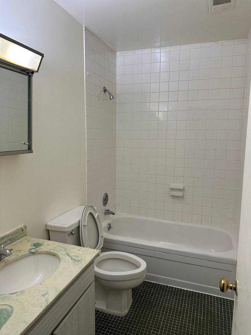 Townhouse for rent at 2800-D Carriage Dr, Winston Salem, NC 27106