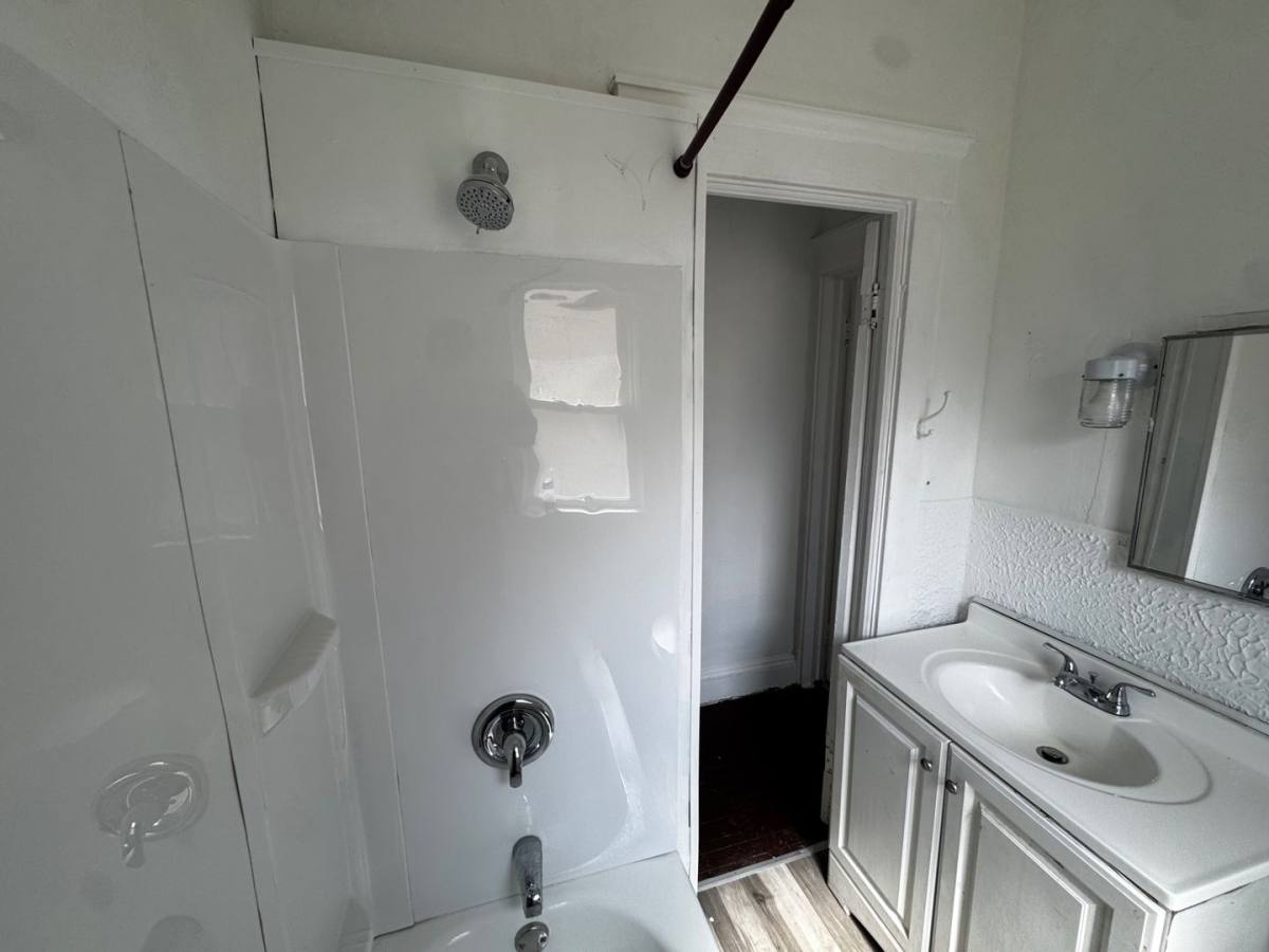 Apartment for rent at 880 Stevenson Rd, Cleveland, OH 44110