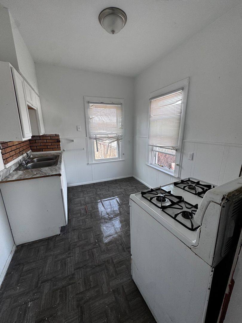 Apartment for rent at 880 Stevenson Rd, Cleveland, OH 44110