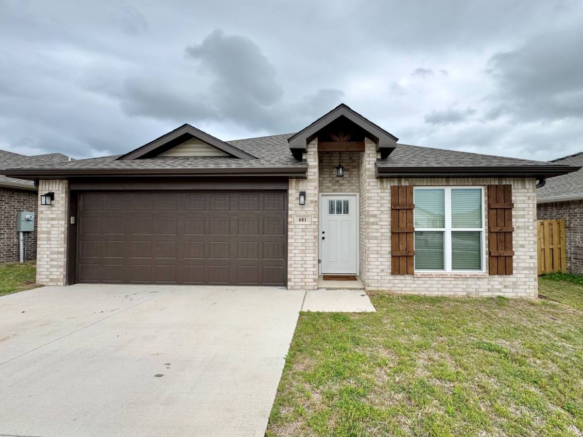 House for rent at 681 Kendra St, Prairie Grove, AR 72753