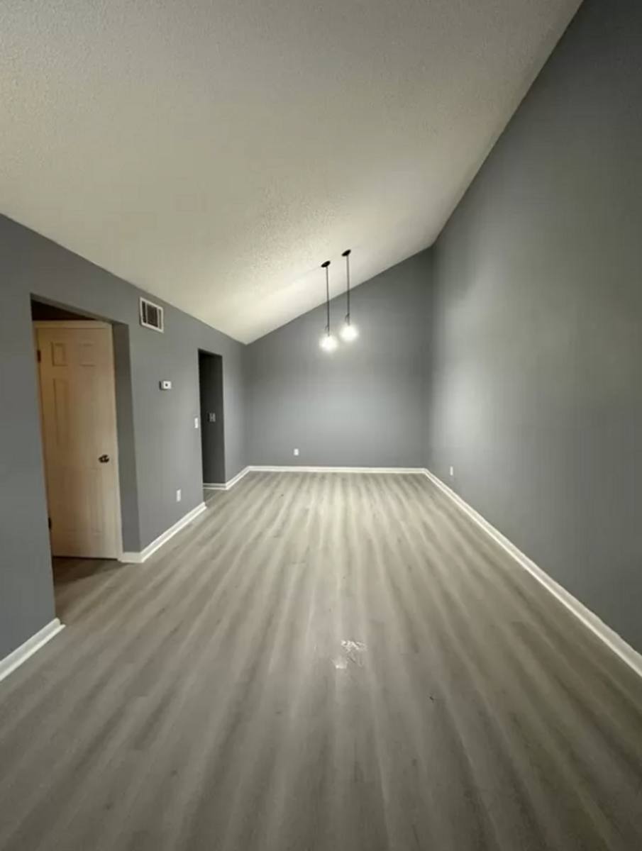 Apartment for rent at 8145 San Jose Manor Dr E, Jacksonville, FL 32217