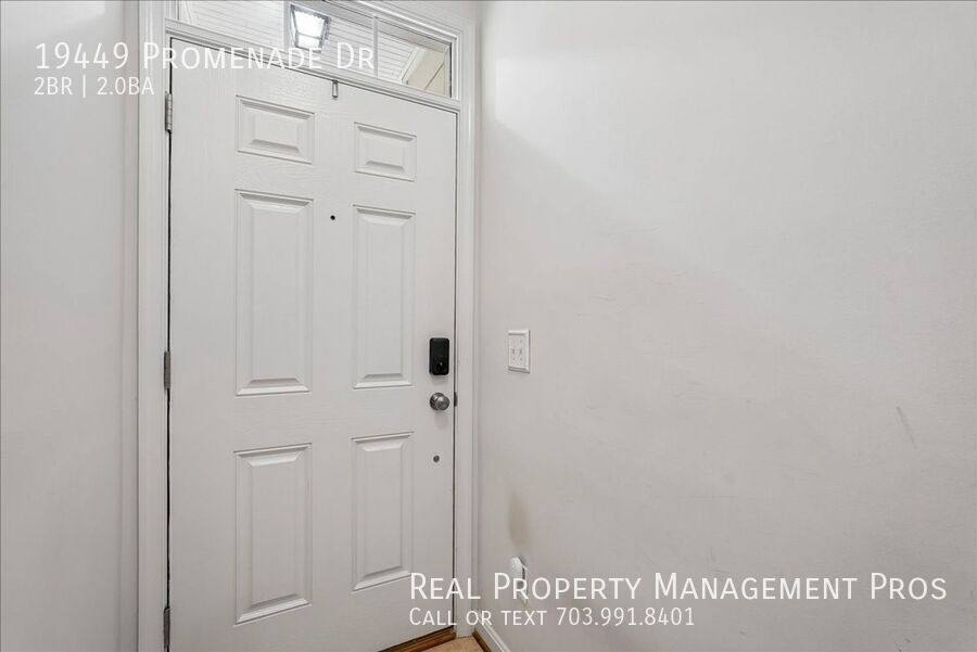 Condo for rent at 19449 Promenade Dr, Leesburg, VA 20176