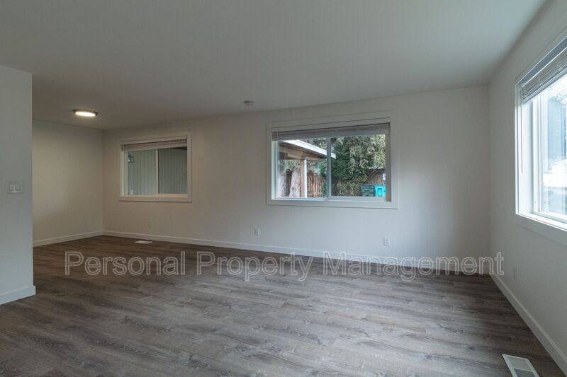Townhouse for rent at 4325 E 17th St #1, Vancouver, WA 98661