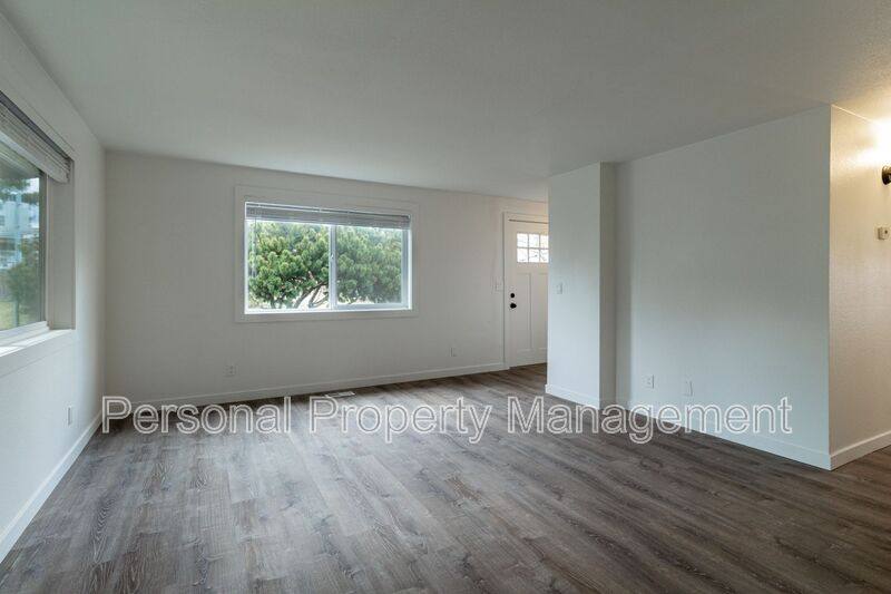 Townhouse for rent at 4325 E 17th St #1, Vancouver, WA 98661