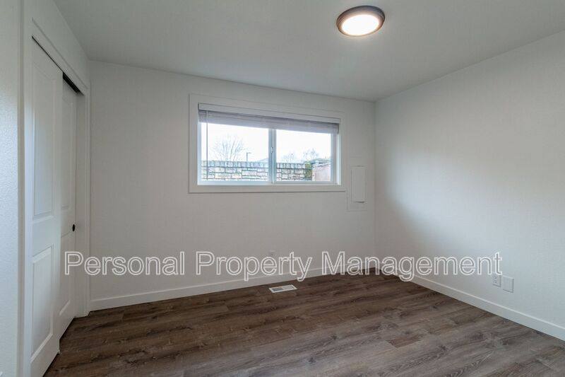 Townhouse for rent at 4325 E 17th St #1, Vancouver, WA 98661