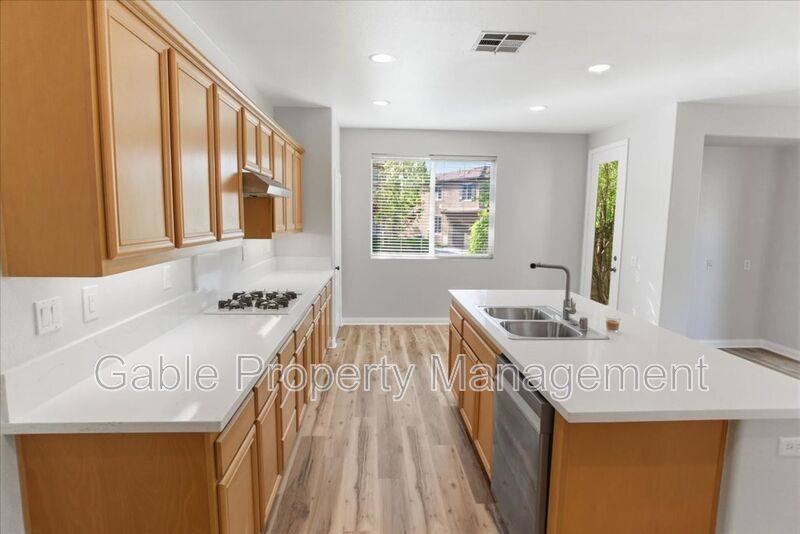 House for rent at 25386 Playa Serena Dr, Stevenson Ranch, CA 91381