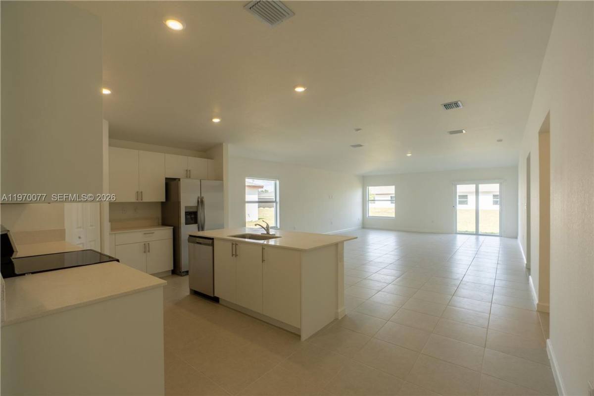 House for rent at 17431 SW 286th St, Homestead, FL 33030