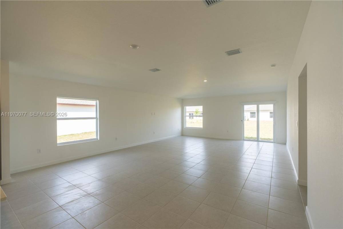House for rent at 17431 SW 286th St, Homestead, FL 33030