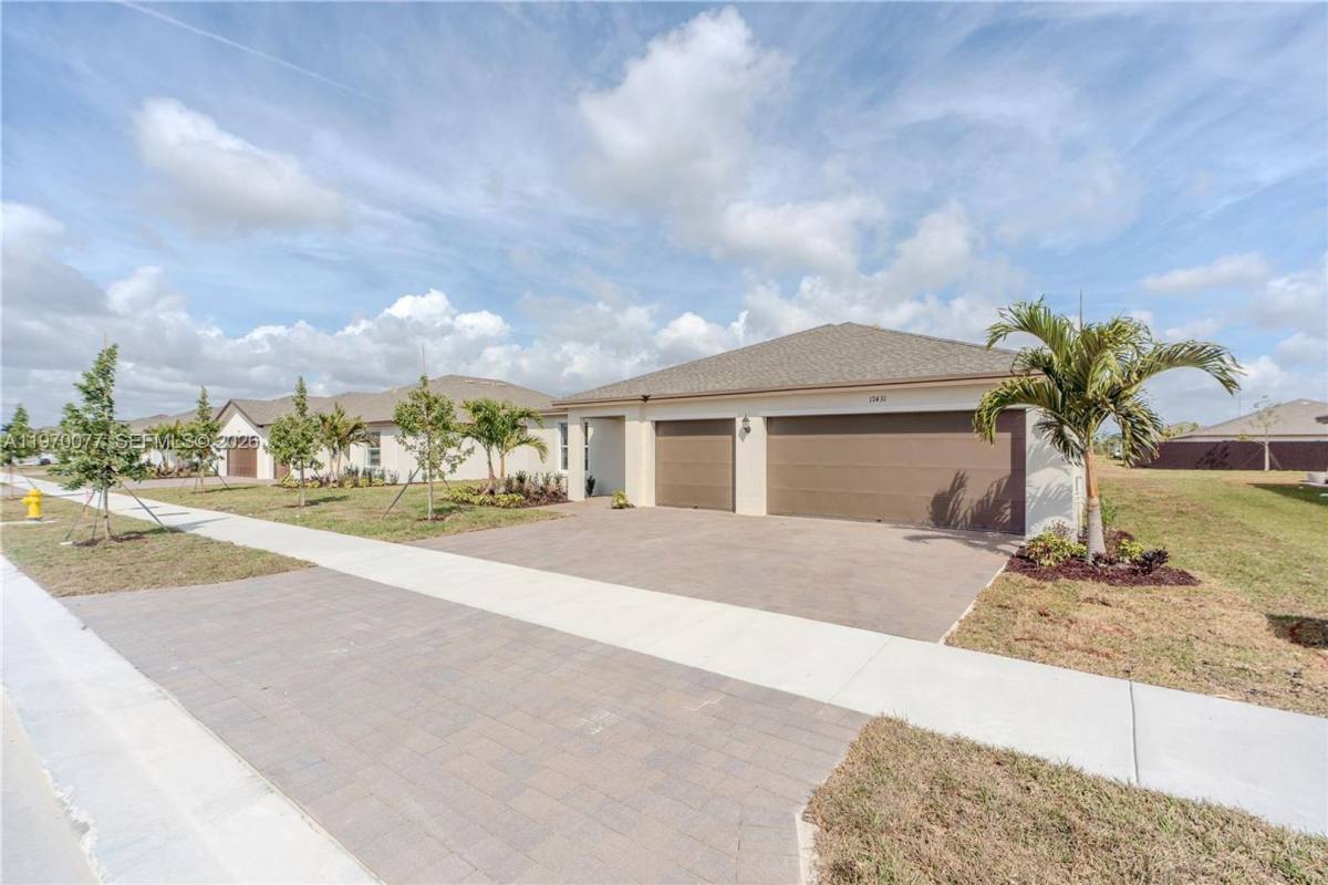 House for rent at 17431 SW 286th St, Homestead, FL 33030