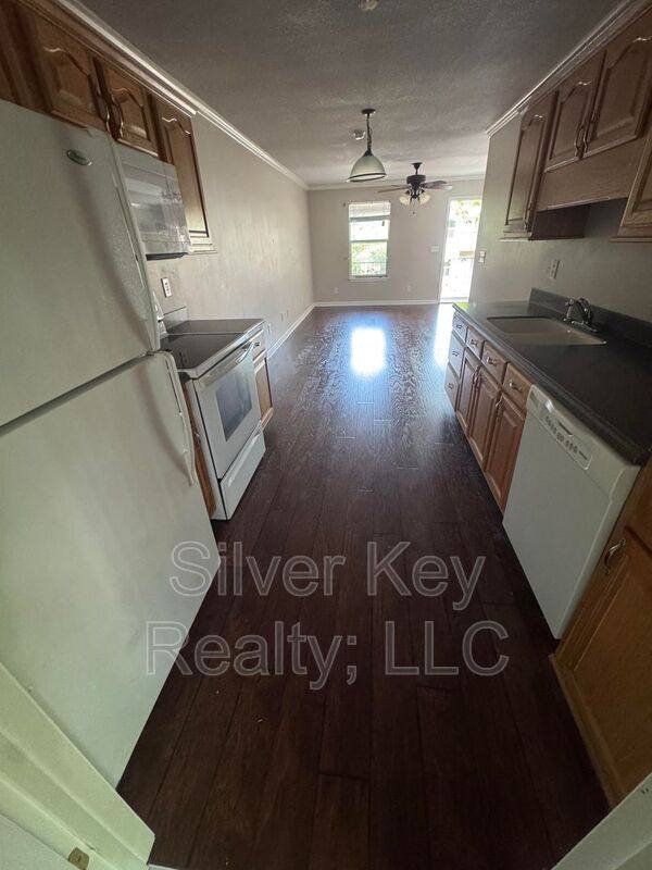 Apartment for rent at 1515 W Madison Ave #1C, Athens, TN 37303