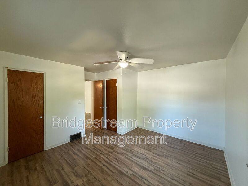 Apartment for rent at 68 Knecht Dr #3, Dayton, OH 45405