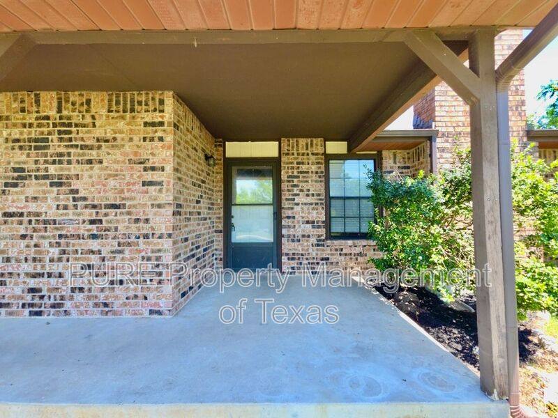 Apartment for rent at 1310 Ray Berglund Blvd #A, Round Rock, TX 78664