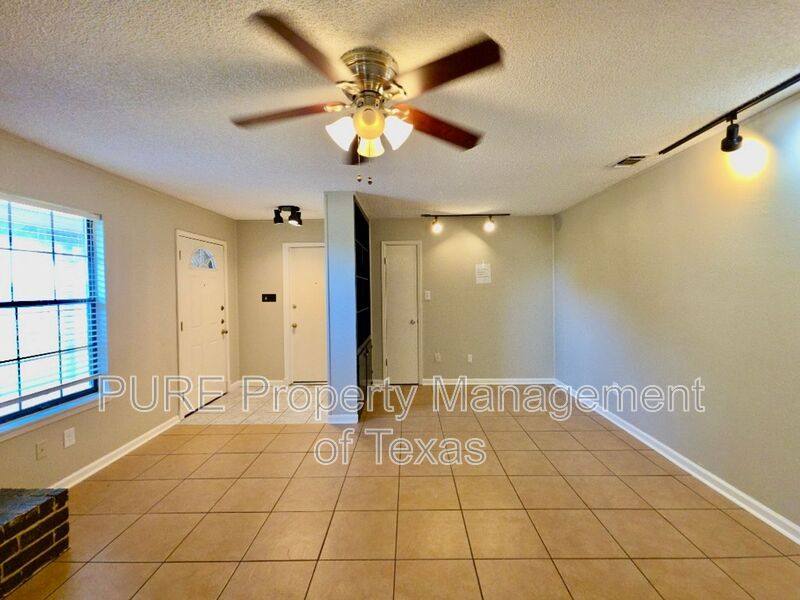 Apartment for rent at 1310 Ray Berglund Blvd #A, Round Rock, TX 78664