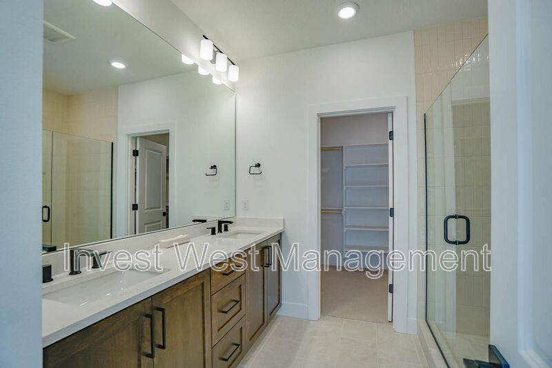 Townhouse for rent at 6487 NW Olympic Lane #27, Camas, WA 98607