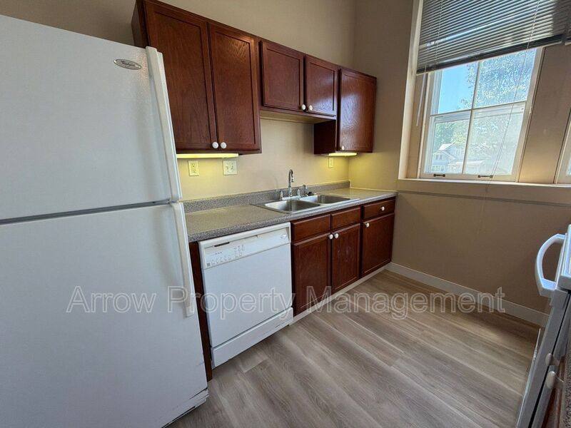 Apartment for rent at 720 J St #102, Fairbury, NE 68352