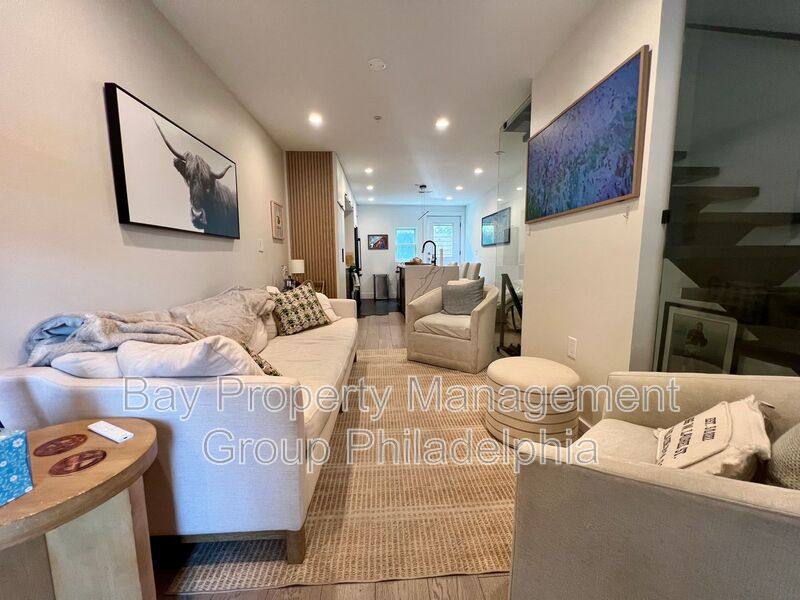 Townhouse for rent at 166 W Laurel St, Philadelphia, PA 19123