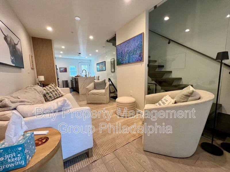 Townhouse for rent at 166 W Laurel St, Philadelphia, PA 19123