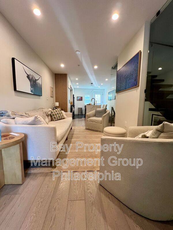 Townhouse for rent at 166 W Laurel St, Philadelphia, PA 19123