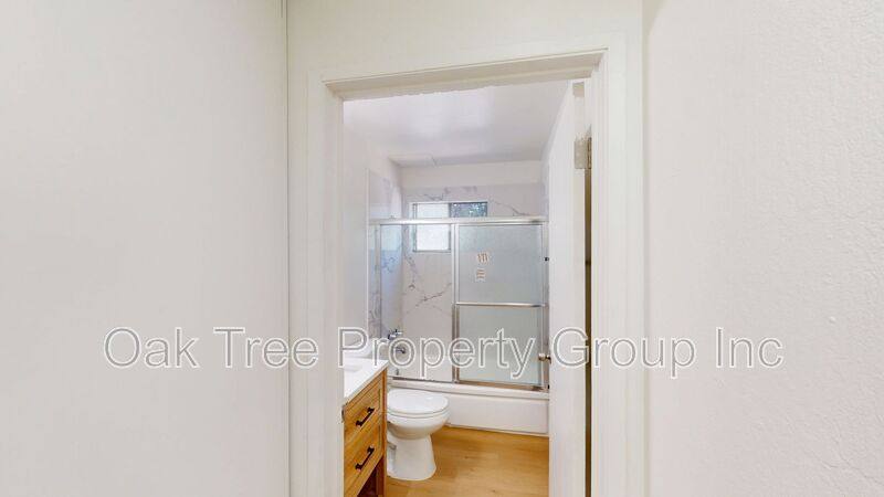 Apartment for rent at 1520 Castro St #11, Oakland, CA 94612