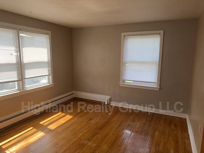 Apartment for rent at 2515 Woodlawn St #3, Harrisburg, PA 17111