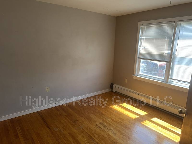 Apartment for rent at 2515 Woodlawn St #3, Harrisburg, PA 17111