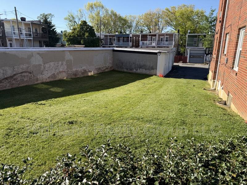 Apartment for rent at 2515 Woodlawn St #3, Harrisburg, PA 17111