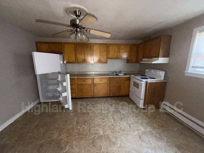 Apartment for rent at 2515 Woodlawn St #3, Harrisburg, PA 17111