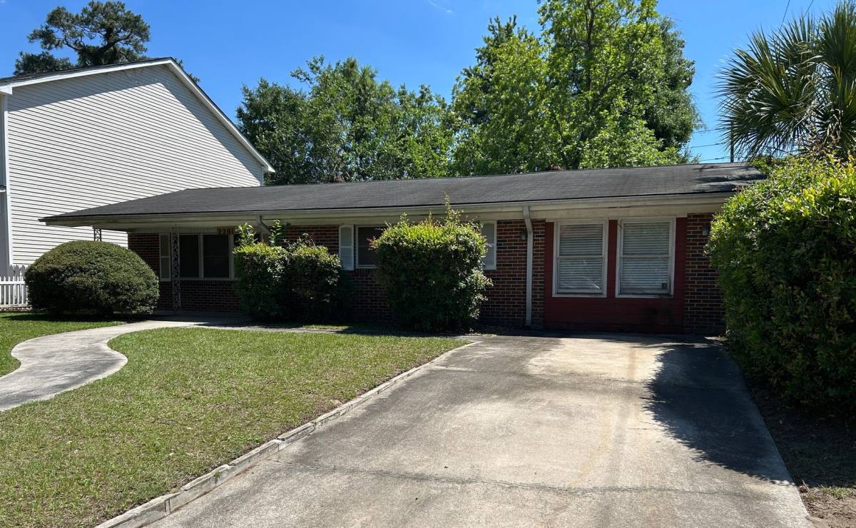House for rent at 2201 E 37th St, Savannah, GA 31404
