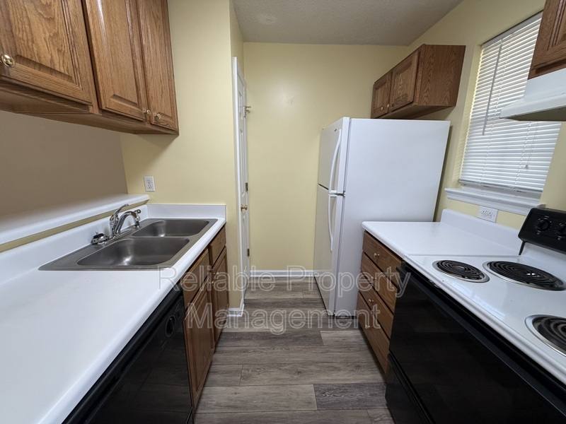 Apartment for rent at 341 S Moore St, Clayton, NC 27520